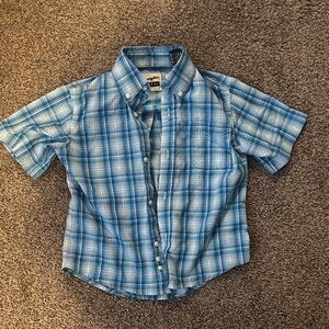 Wrangler Boys Light and Dark Blue Plaid Short-Sleeve Button-Down
